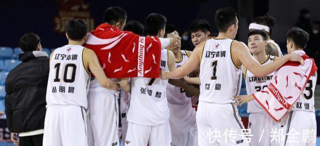 广东|辽宁稳居榜首!CBA最新排名,广东三队进入八强,北京遭深圳双杀