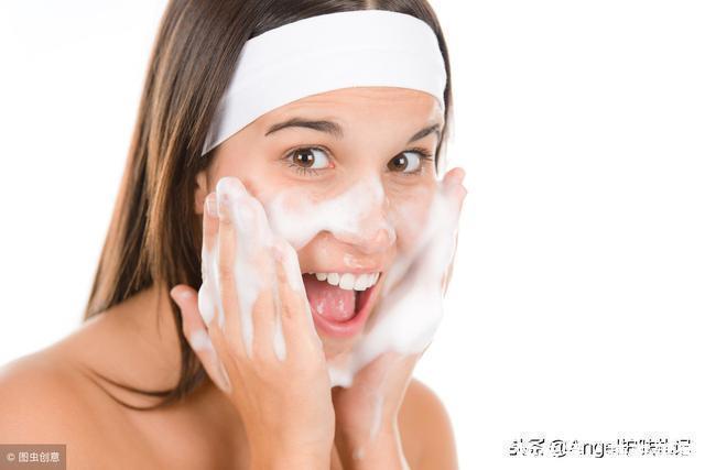 敏感肌|洗脸洗不对,可能老10岁!这些误区,很多人都中招!