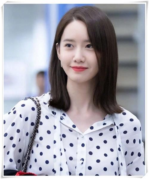 你适合披发还是扎发？就看这三个脸部特点，修饰脸部曲线