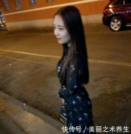 |爆笑GIF淑女妹子,你是来搞笑的吗这样参加比赛,老师脸都绿了