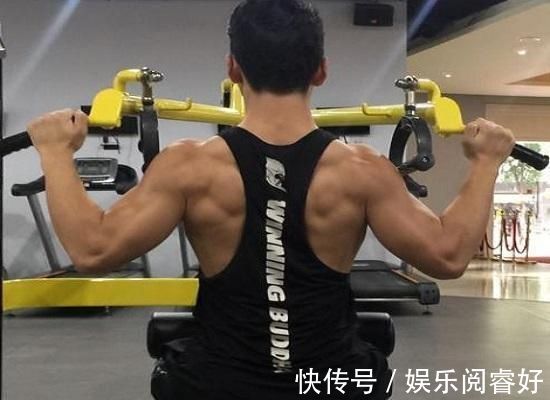 孤立性|以后训练背部肌肉,不能少了这4个动作,练背效果太强了