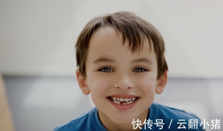 母乳|从小用奶瓶和不用奶瓶的孩子,不用七年,三方面差距会越来越大