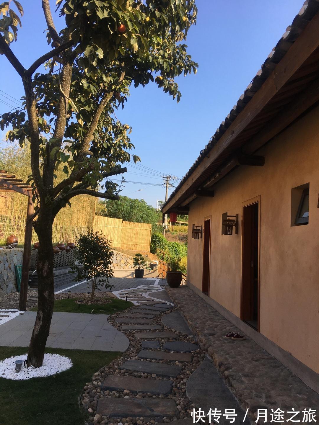 田园之乐|在千亩梯田间，看土楼雨雾缭绕，处居观景，一赏田园之乐