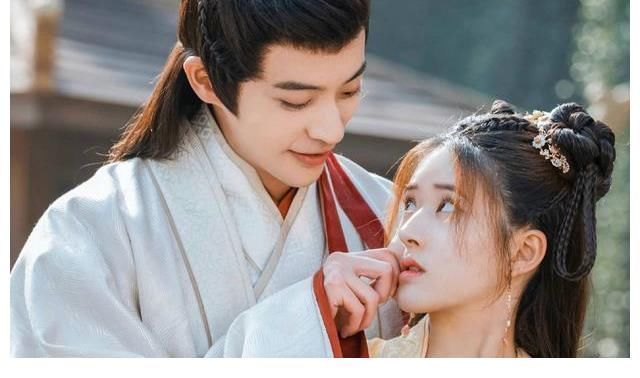 赵露思被扒咖啡店装饰抄袭，事件火速反转：饰品已经替换了