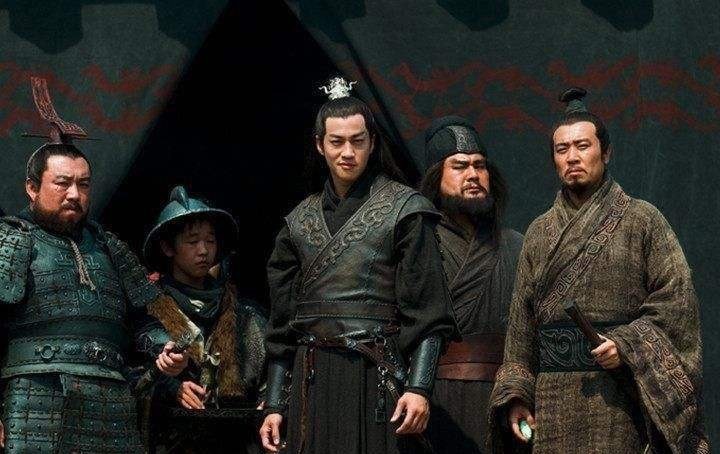 武将|吕布没什么战绩，只杀过两个菜鸟，为何被誉为三国第一武将？