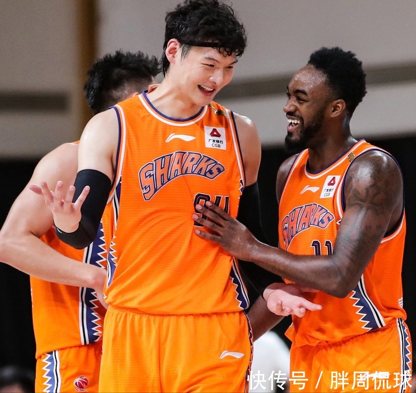 四川|34分大胜四川,李春江2连胜后一席话凡尔赛,杜锋4连冠够呛了