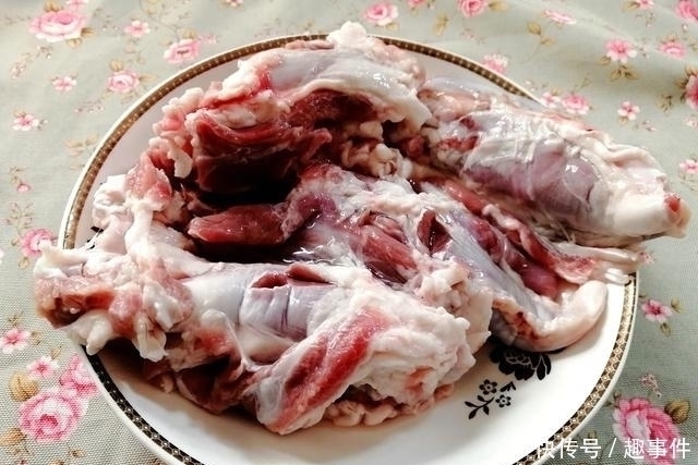 羊腿|做羊肉最忌放大料,羊肉这样做,一羊两吃,二斤羊肉不够吃