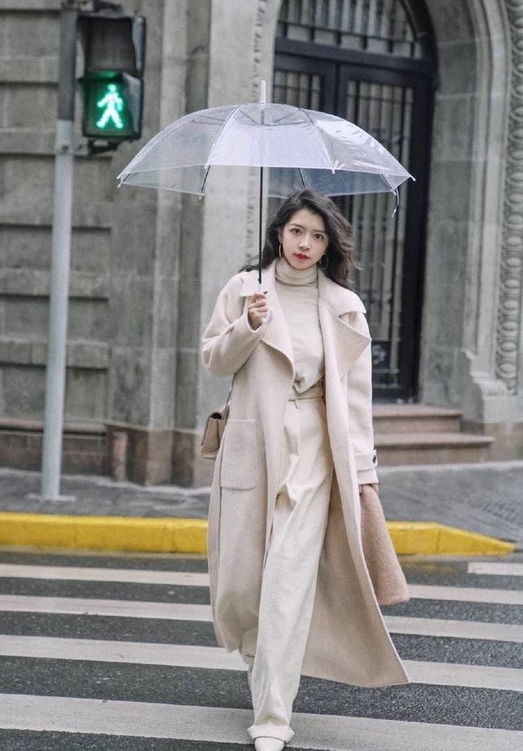 上瘦下胖的梨形身材该怎么穿？你得懂这些小技巧，显瘦显高又高级