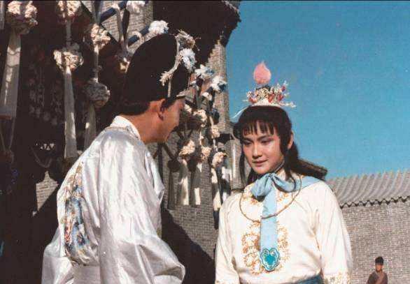 贾府&探春远嫁是为黛玉挡刀,北静王于其中周旋,一旦远嫁黛玉死路一条