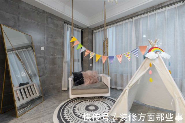 餐厅|94平现代风三居室,餐厅的设计有时尚迭起的精奢感