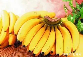 苹果|水果颜色变了还能吃吗?香蕉苹果甘蔗不同
