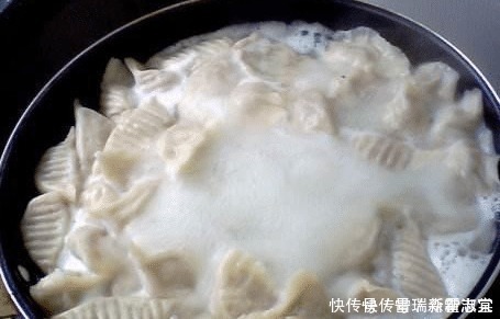 食用盐|煮饺子,最忌开水下锅,大厨多加这一步,饺子鲜嫩多汁不破皮