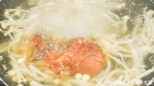 孩子|金针菇别总是和蛋炒着吃,教你一个新做法,孩子吃了特别好