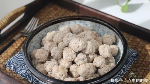 氽猪肉丸的正确做法,不腥不柴不用淀粉,香嫩弹滑,照做保好吃