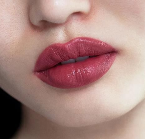 阿玛尼只晓得405就太后进了！这4个色彩也相配美艳，显白又高档