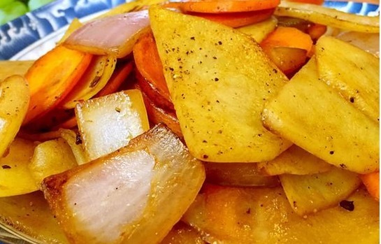 螃蟹|土豆不能和此物一起炒,吃了就是没病找病,现在知道还不晚