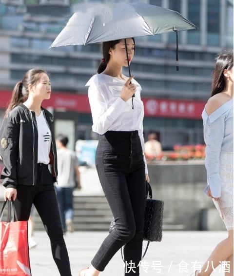 女人|街拍:凹凸有致,性感迷人,图五美女的这种微胖美,女人味十足