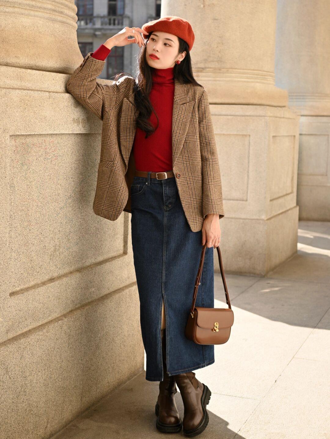 打底衫 冬天很百搭的毛呢大衣,基础的搭配也能够穿出时尚感!