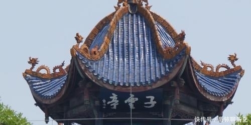 追星|从小口吃、热爱追星,喜欢屈原而编写《反离骚》终成一代大师