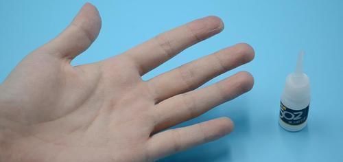 诀窍|手指被502胶水粘住怎么办?学会这诀窍,胶水立马融化,太实用了