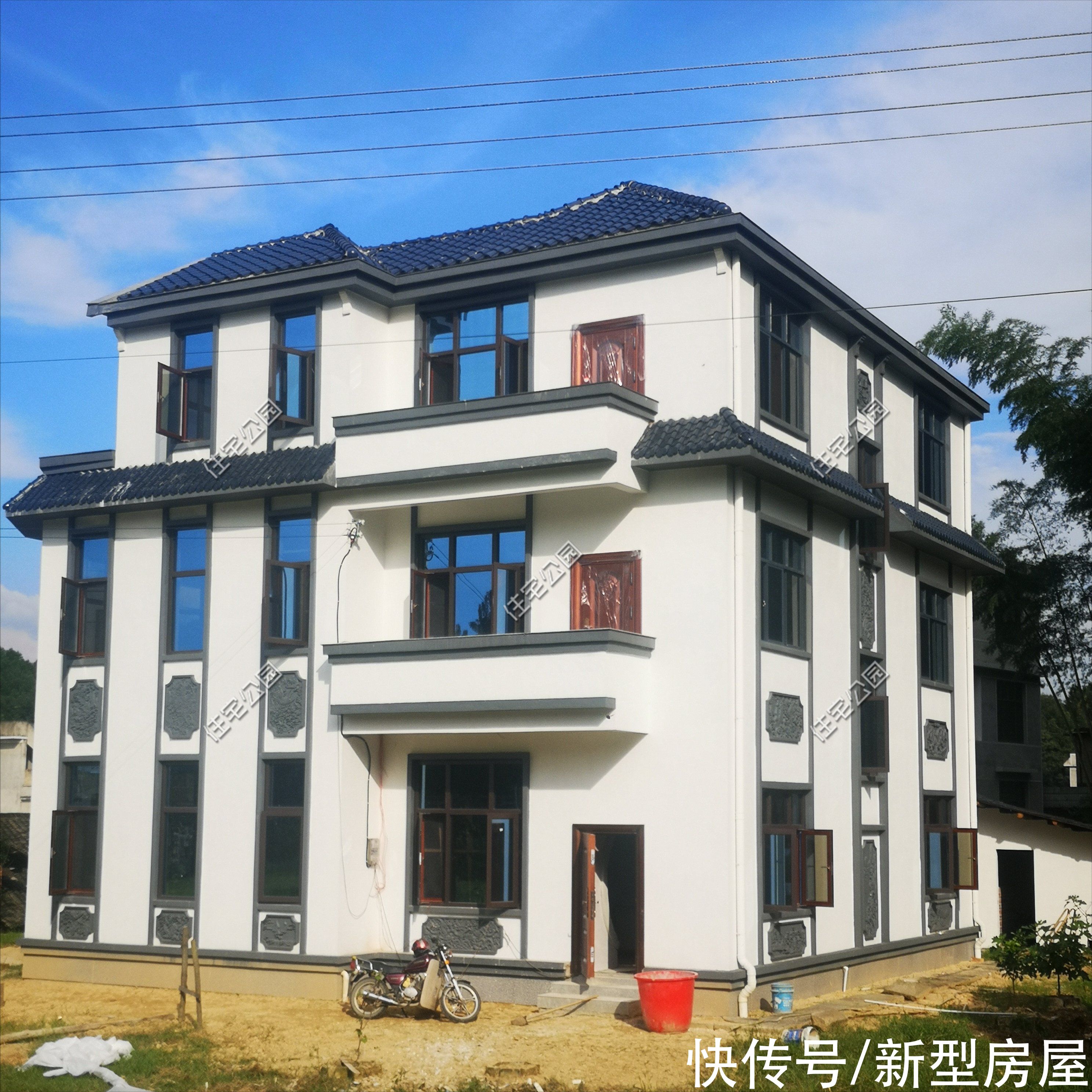 中式风格|晒家｜回农村花40万建一套新中式别墅，到底划不划算？