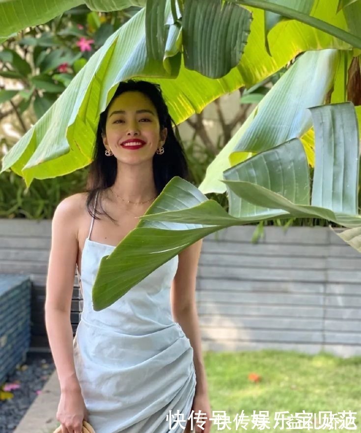 淡颜系|双眼皮、一字眉已经过时了,现在的美女标准是这样……