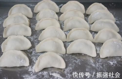 大年初一，不管家有钱没钱，也要多吃这菜，寓意牛年好事不断