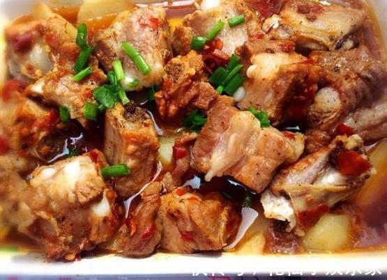 辣椒油|美食推荐豉椒蒸土豆排骨，麻婆虾仁，茄汁大虾，烧椒扣肉等