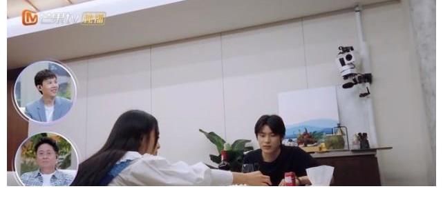 阿朵|李莎旻子几次强求老樊浪漫过头?爸爸为女委屈,阿朵点评一针见血