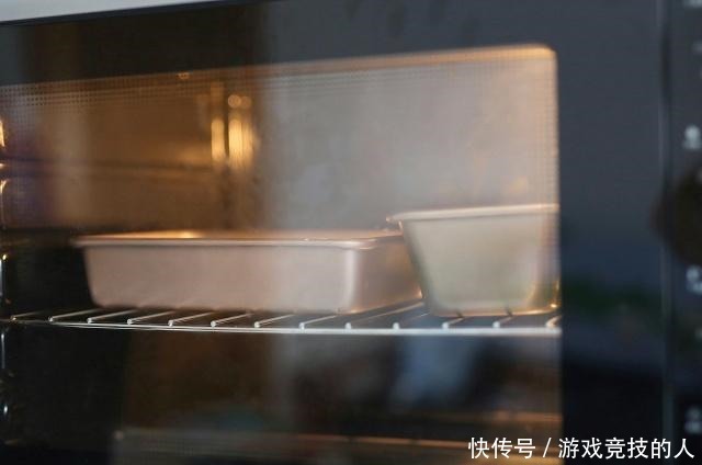 面包别再发酵两次了,学会这做法,一次发酵也柔软,味道不输买的!