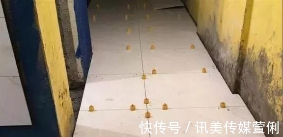 师傅|看见师傅把瓷砖贴成这样,业主气得发飙,你就不能事先和我商量?