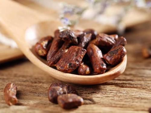 多喝水不如会喝水，“五个时间”是喝水的黄金时段，坚持做会健康