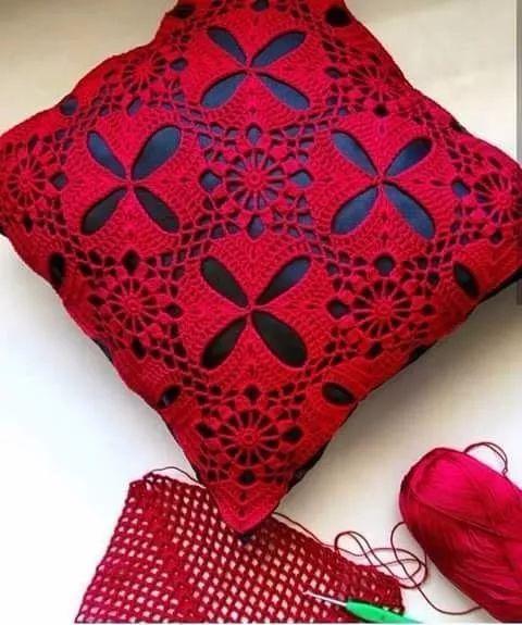 零线太多别浪费，试试钩一钩拼花抱枕，在家非常好用！附图解