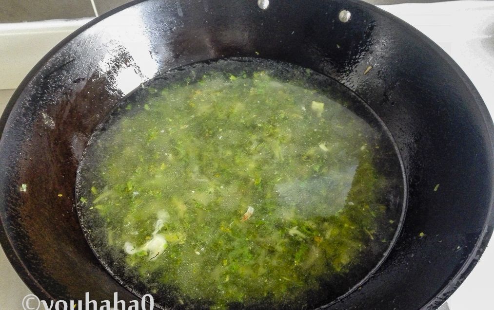 开工后，早餐就爱一碗疙瘩汤，不管贵贱都要吃，荠菜味的特鲜