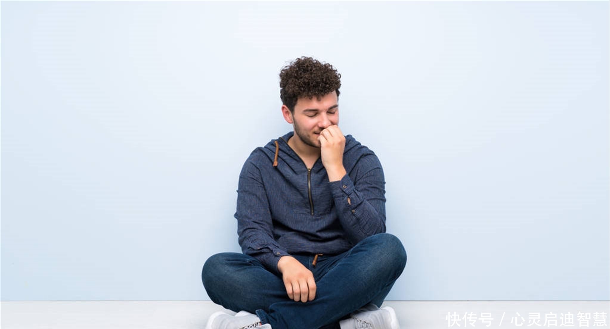 鼻毛旺盛暗示了什么?长出来的鼻毛,能自己动手剪掉或拔掉吗?