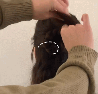 别再披头散发了！这20款发型才够美够清凉，还显脸小