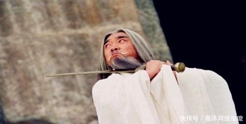 夫差|吴国大夫伍子胥,临终前为何命家人挖他双眼挂城门上,只想见此事