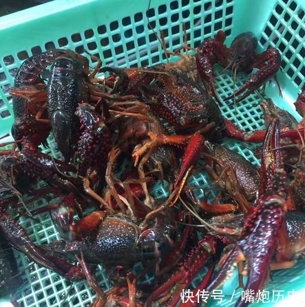 烹饪时间|跟土豪做朋友就是爽,这一桌龙虾吃了3888,总感觉还不过瘾