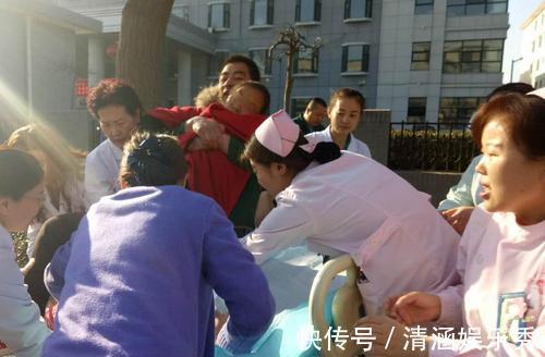 产程|“不着急”孕妈遭遇急产,分娩太快娘俩都不好,三类孕妈尤其注意