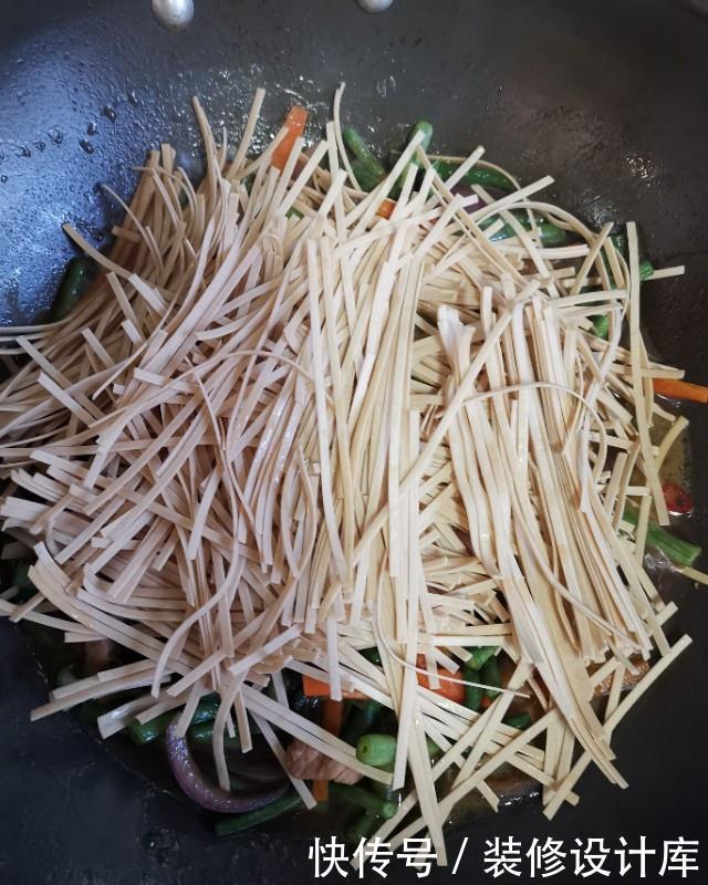 味道|用挂面做的豆角焖面,口感好,味道足!