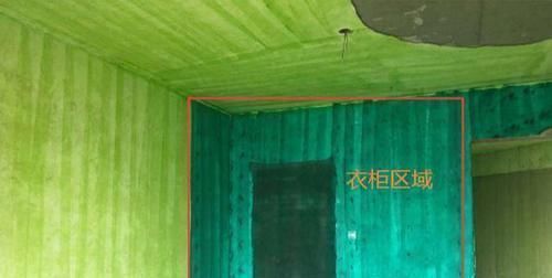 涂刷|入住不到半年衣柜内就充满霉味，扒开一看，为什么没人提醒我注意