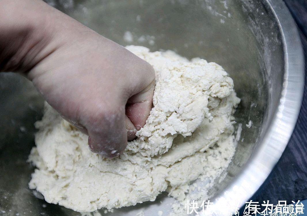 要点|手工饺子不管什么馅，饺子皮是关键，3个要点，饺子好吃不破皮！
