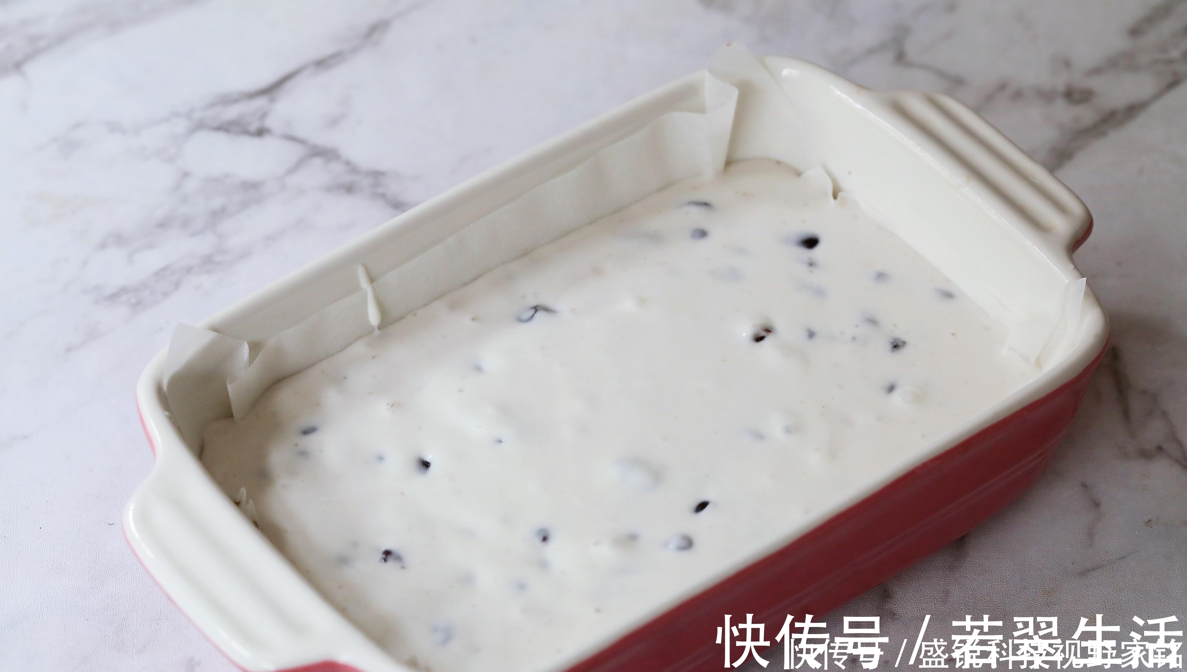 糯米粉别再做饼了，加1碗牛奶1把红豆，软糯香甜又补血，零失败