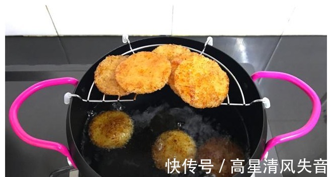 微波炉|剩米饭新吃法,做成经典小零食,香脆可口,好吃到停不下来!