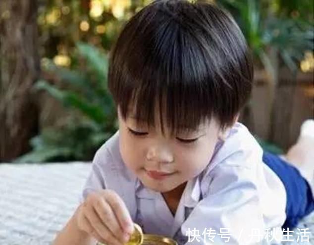 小朋友|孩子小时候有这三种“节俭”,长大容易没出息,父母可别沾沾自喜
