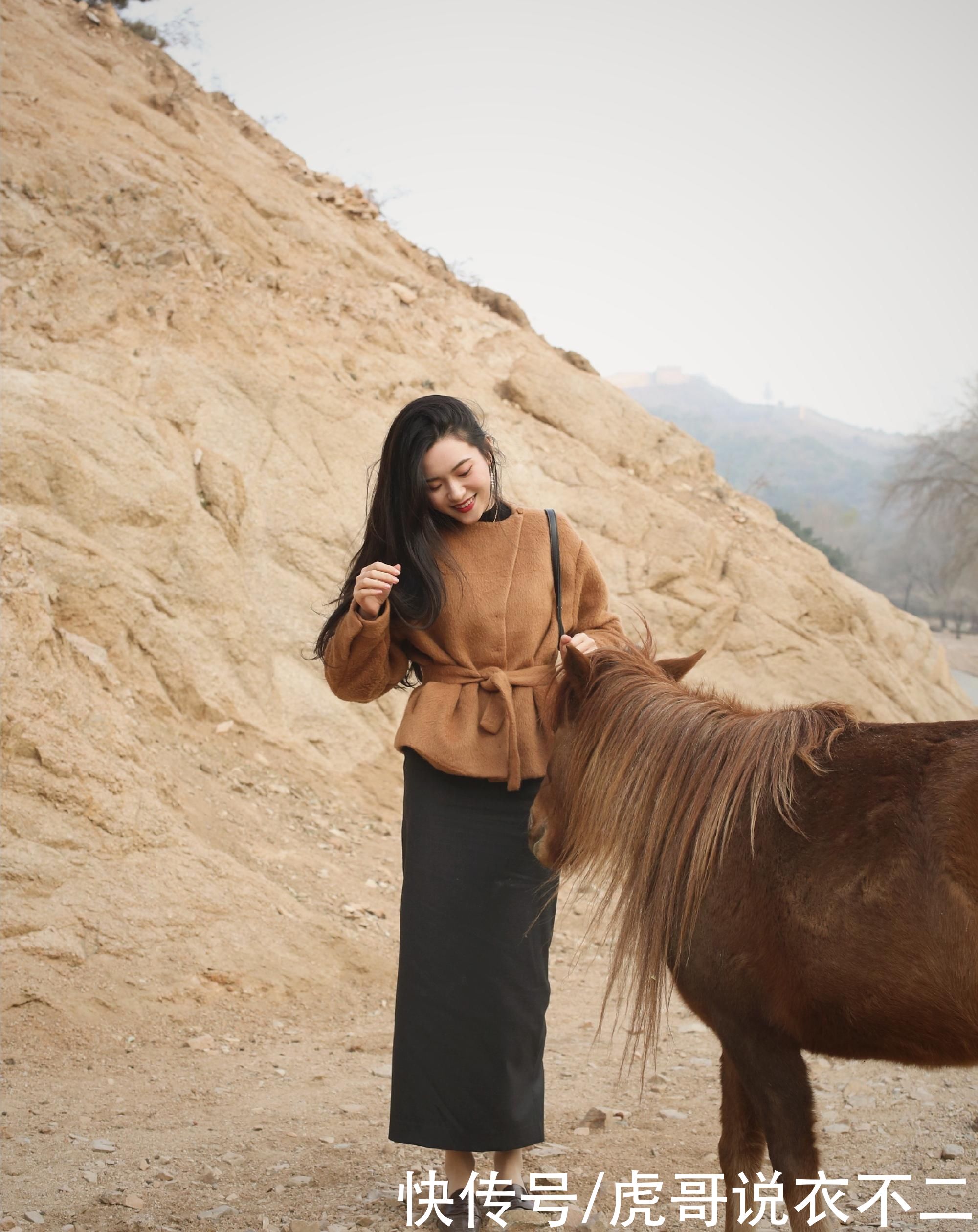 40岁女人穿对衣服“隐藏”年龄,优雅大气的穿搭,直接照着穿