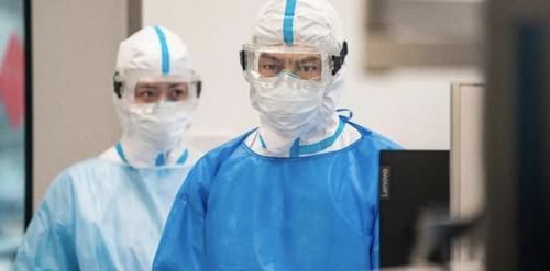 護(hù)理學(xué)|《心動的信號4》洪成成配當(dāng)醫(yī)學(xué)博士嗎？小孔流血她看都不看