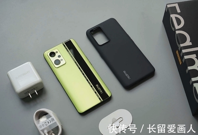 哈苏|外行买手机只认便宜,看看内行人怎么选,这三款机型不买你后悔