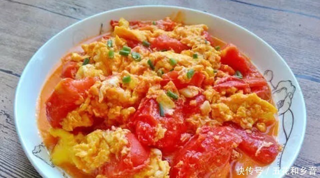鸡蛋|医生提示西红柿炒鸡蛋,尽量不放此物,看看你做对了吗!