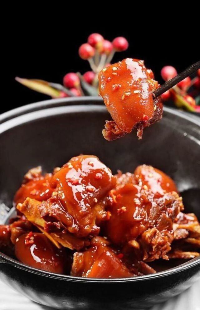 送你一顿美食大餐！冬季美食热辣上线，一口入魂！